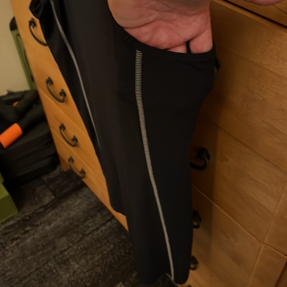 Lululemon Tanktop - Picture 4 of 4